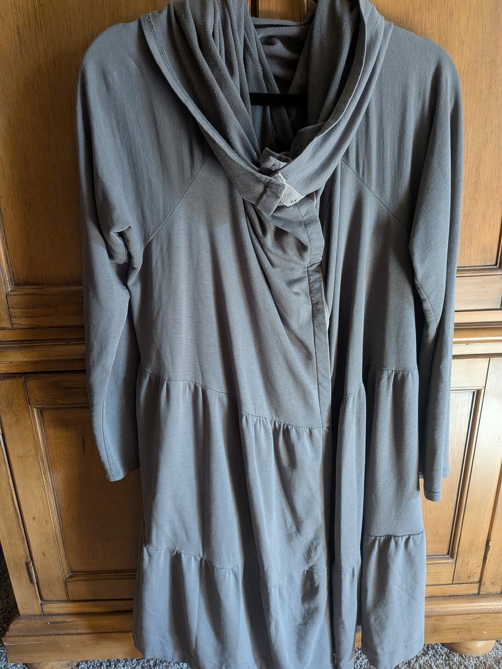 Chalet- Cozy Gray Tiered Long-Sleeve Dress with Draped Neck / POCKETS